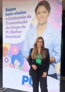 Leia mais sobre o artigo Deputada bolsonarista Débora Menezes viaja em dia de trabalho para participar de evento de Michelle Bolsonaro