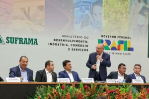 Leia mais sobre o artigo Presidente da Aleam, Roberto Cidade reforça frente pró-ZFM durante 308ª Reunião do CAS