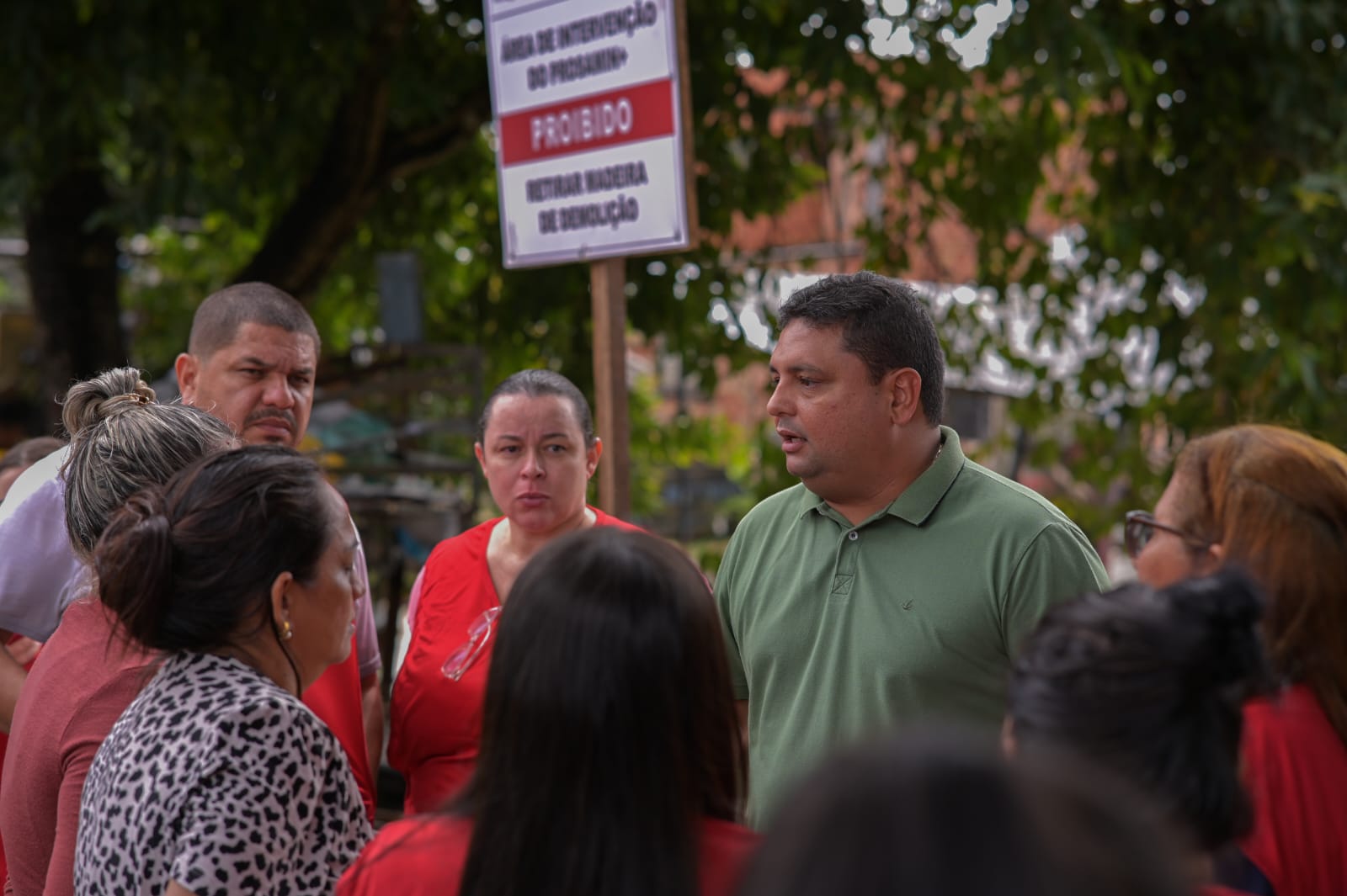 No momento, você está visualizando Caio André ouve demandas de famílias atingidas pelas chuvas e coloca parlamento à disposição da Prefeitura