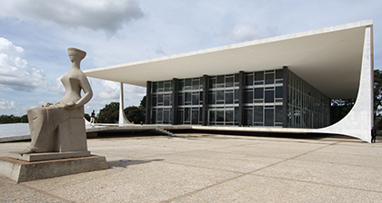No momento, você está visualizando STF concede liberdade provisória a mais 52 denunciados por atos terroristas de 8/01
