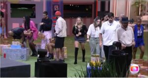 Leia mais sobre o artigo Gabriel Santana reclama de peido durante jogo da discórdia
