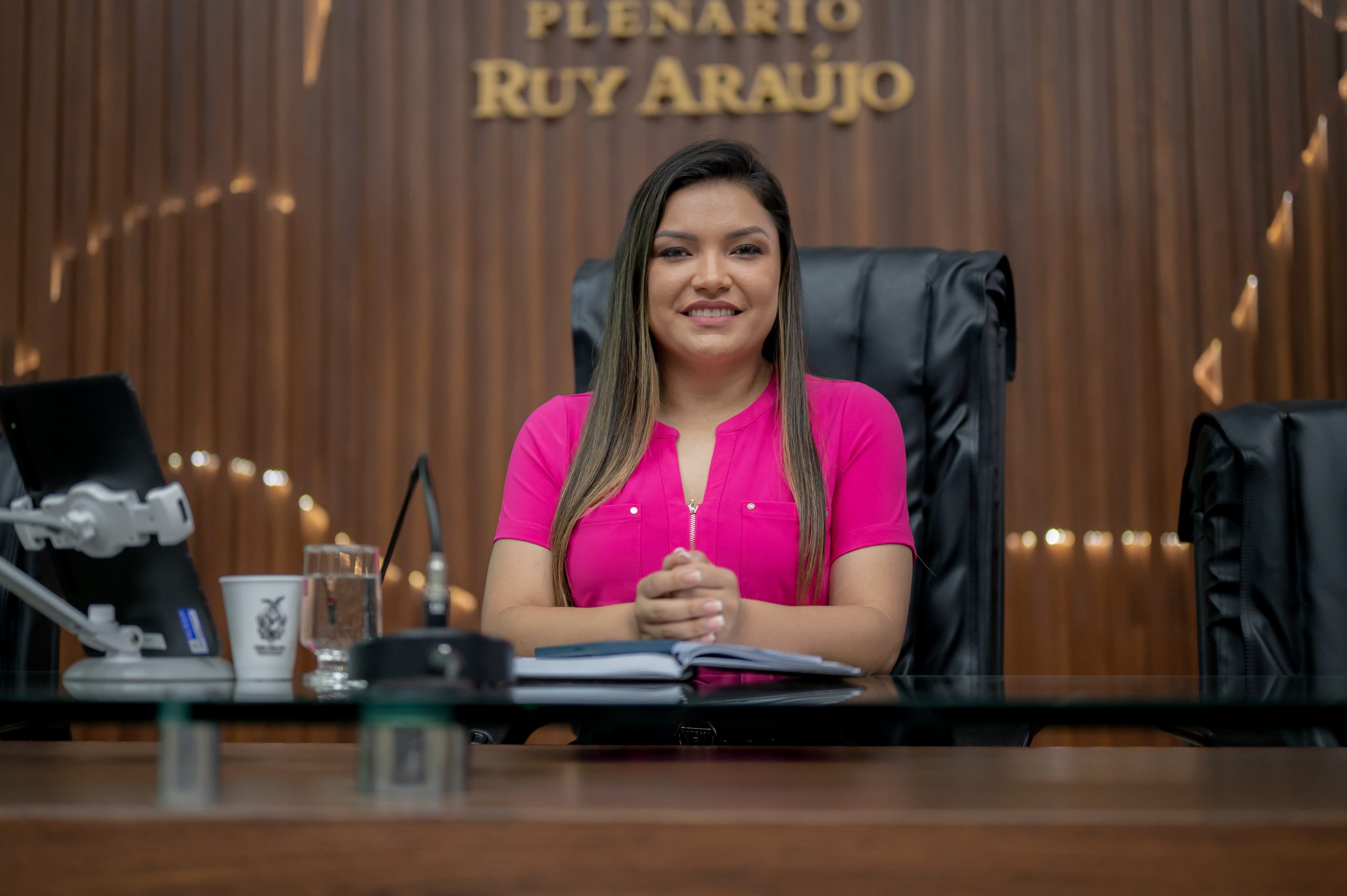 No momento, você está visualizando Joana Darc é eleita a vice-presidente mulher da ALEAM no biênio 2025/2027