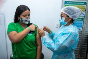 Leia mais sobre o artigo Prefeitura de Manaus anuncia que nove pontos de vacinação contra a Covid-19 funcionam neste sábado, 8/4