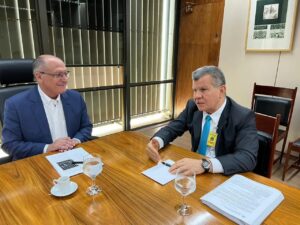 Leia mais sobre o artigo Bosco Saraiva aceita convite para assumir ZFM