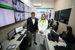 Leia mais sobre o artigo Wilson Lima inaugura sala de monitoramento do Núcleo de Inteligência e Segurança Escolar e diz que escola é lugar de formar cidadãos