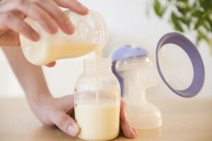 Leia mais sobre o artigo Dia Mundial de Doação do Leite Humano ressalta a importância do alimento para os bebês prematuros