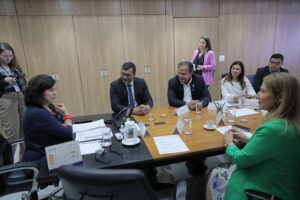 Leia mais sobre o artigo  Ministra da Saúde anuncia que campanha de vacinação contra Influenza 2024 será antecipada no Amazonas