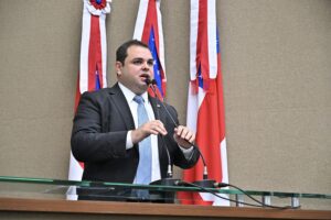 Leia mais sobre o artigo Roberto Cidade denuncia má gestão em Borba e irá pedir inspeção do TCE-AM nas contas do município
