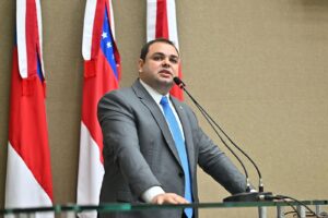 Leia mais sobre o artigo Roberto Cidade anuncia que DNIT/AM se comprometeu em prestar esclarecimentos aos deputados estaduais no dia 7 de junho