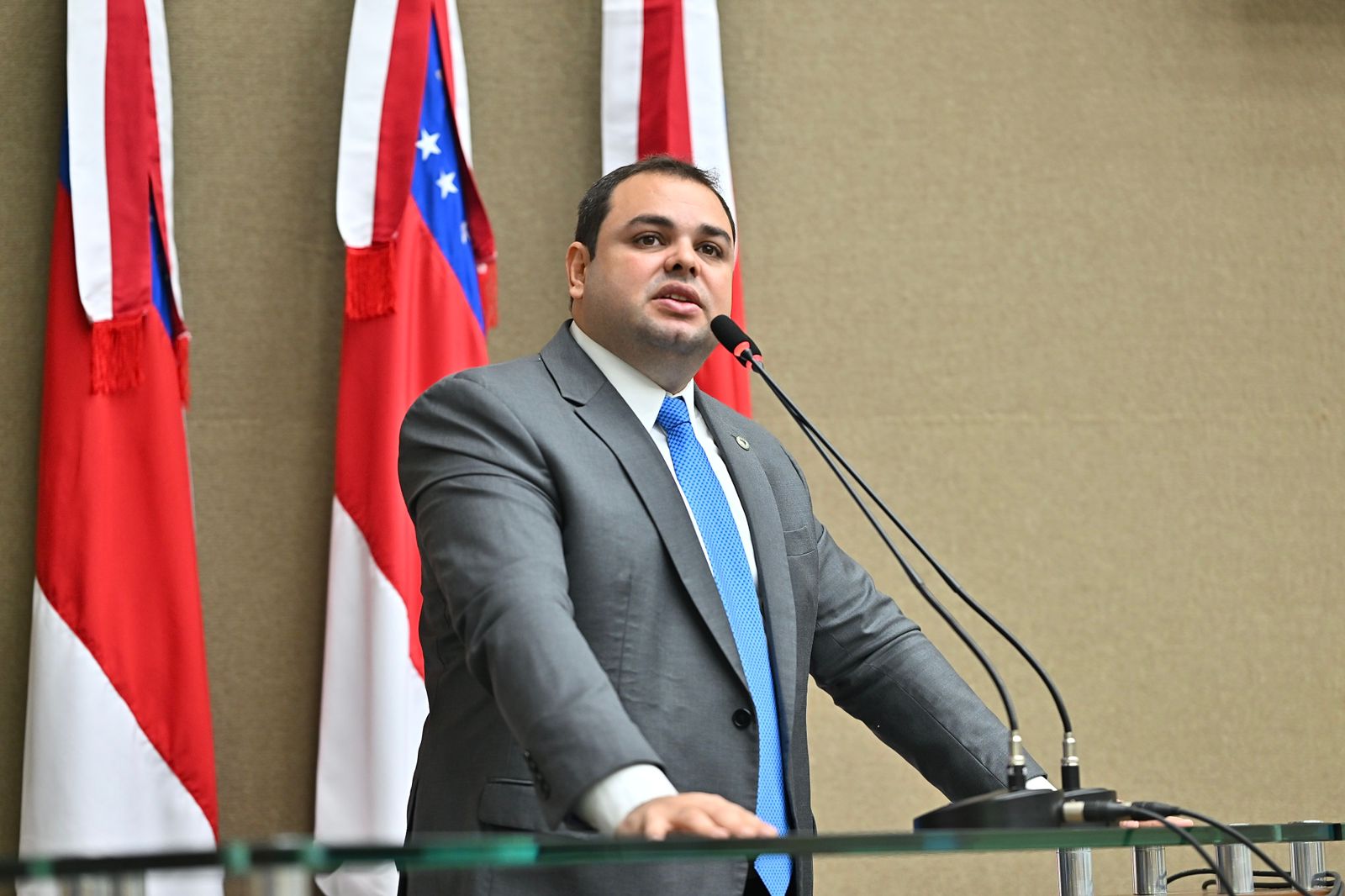 No momento, você está visualizando Roberto Cidade anuncia que DNIT/AM se comprometeu em prestar esclarecimentos aos deputados estaduais no dia 7 de junho