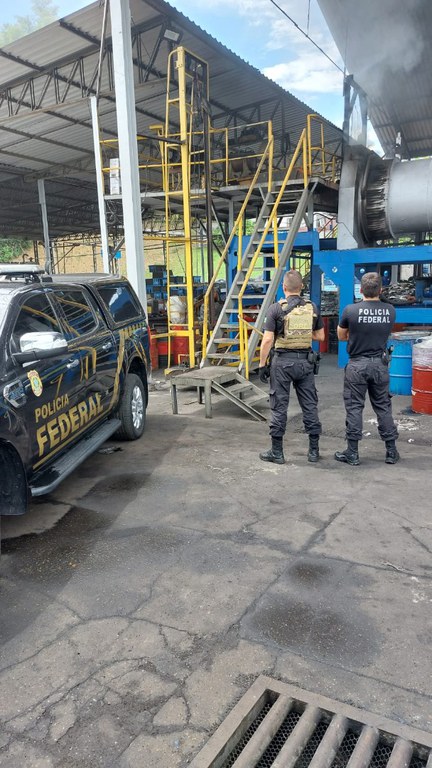 No momento, você está visualizando PF incinera 1,7 toneladas de drogas apreendidas no Amazonas