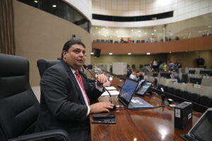 Leia mais sobre o artigo Projeto de Caio André determina que atletas de escolinhas de futebol estejam matriculados em unidades de ensino