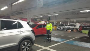 Leia mais sobre o artigo Prefeitura de Manaus notifica 42 veículos por estacionamento irregular