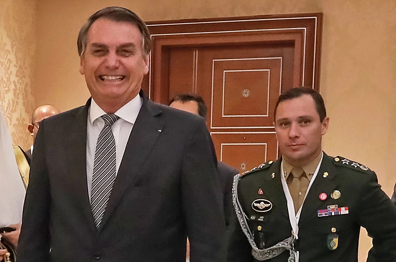 No momento, você está visualizando Ex-assessor de Jair Bolsonaro é preso em operação da PF
