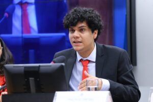 Leia mais sobre o artigo Deputados investigam emigração de jovens indígenas do Amazonas para a Turquia