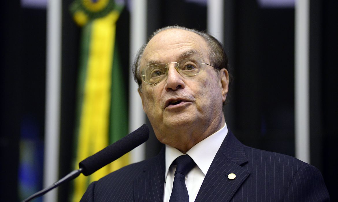 No momento, você está visualizando Supremo extingue pena do ex-deputado Paulo Maluf