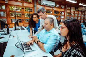 Leia mais sobre o artigo Estudo usa inteligência artificial e tecnologias digitais para referenciamento de pacientes com Covid