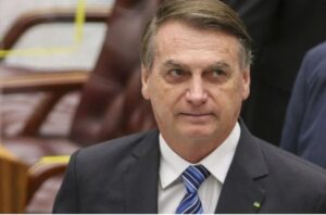 Leia mais sobre o artigo Bolsonaro pede desculpas por divulgar informações falsas sobre vacina da Pfizer