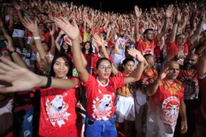 Leia mais sobre o artigo Garantido faz os ajustes finais para a primeira noite do festival e lota o Bumbódromo
