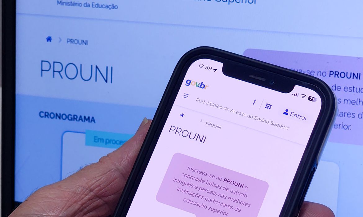 No momento, você está visualizando Abertas até sexta-feira inscrições para o processo seletivo do Prouni 