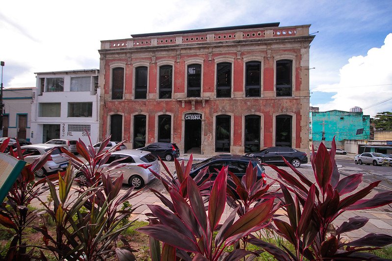 No momento, você está visualizando Prefeitura de Manaus oferta 150 vagas gratuitas para treinamento sobre design gráfico no Canva