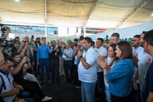 Leia mais sobre o artigo Ampliando serviços e estrutura, Caio André abre segunda edição da Câmara Cidadã, na zona sul