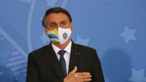 Leia mais sobre o artigo Justiça bloqueia R$ 87 mil de Bolsonaro por multas durante pandemia
