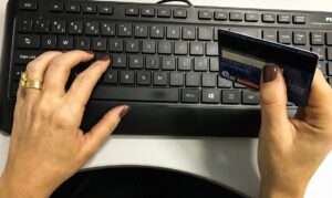 Leia mais sobre o artigo Compras de até US$ 50 pela internet ficam livres de taxação
