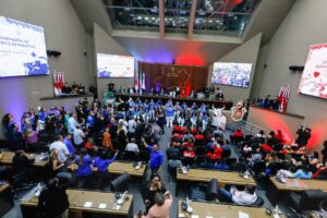 Leia mais sobre o artigo Deputados estaduais repercutem a importância do Festival de Parintins para o Amazonas