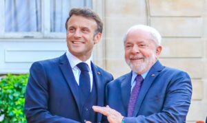 Leia mais sobre o artigo Lula e Macron conversam sobre acordo entre Mercosul e União Europeia