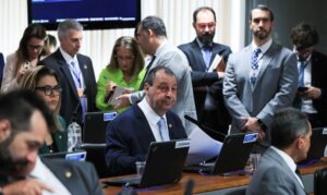 Leia mais sobre o artigo Comissão do Senado aprova relatório do novo arcabouço fiscal
