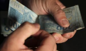 Leia mais sobre o artigo Saldo de R$ 25,4 bi do PIS-PASEP está disponível para saque