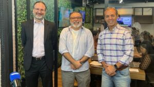 Leia mais sobre o artigo Filho de Amazonino Mendes não descarta candidatura à prefeitura de Manaus
