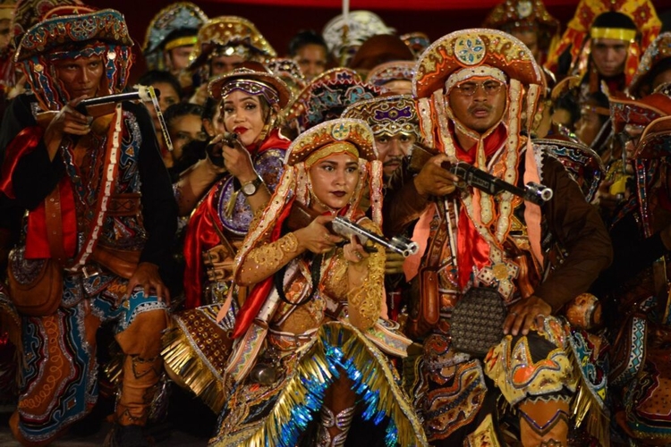 No momento, você está visualizando Fulô de Mandacaru abre 65° Festival Folclórico do Amazonas