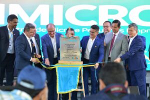 Leia mais sobre o artigo Prefeito inaugura Dimicro e anuncia construção de escola técnica para formar profissionais para Zona Franca de Manaus