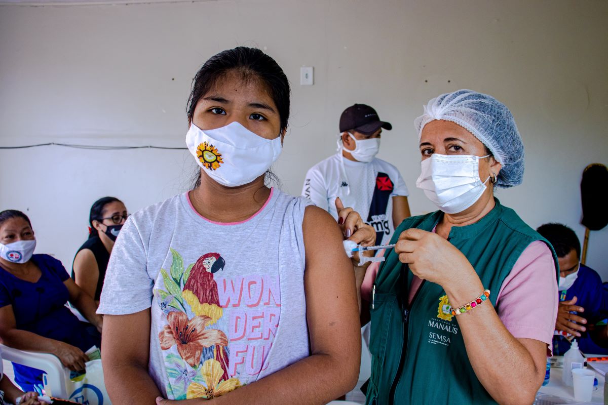No momento, você está visualizando Mais de 70 pontos de vacinação contra a Covid-19 estão disponíveis em Manaus nesta semana
