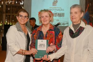 Leia mais sobre o artigo No Amazonas, ao lançar primeira Constituição em língua indígena, presidente do STF e do CNJ destaca momento histórico para o Brasil
