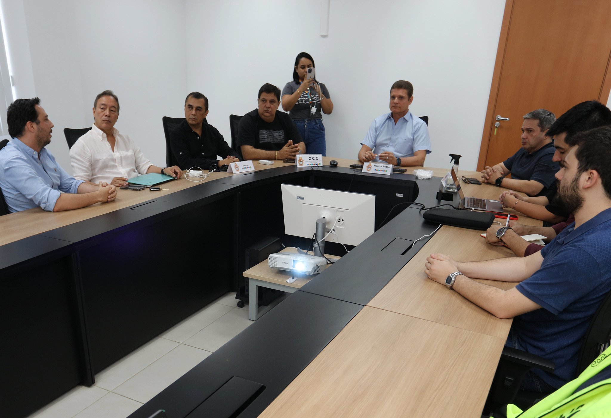 No momento, você está visualizando Prefeitura de Manaus estuda parceria com Google para ser a primeira no país com integração tecnológica