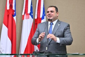Leia mais sobre o artigo PL de Roberto Cidade reconhece as bandas da Bica, Difusora e Boulevard como patrimônio imaterial do AM