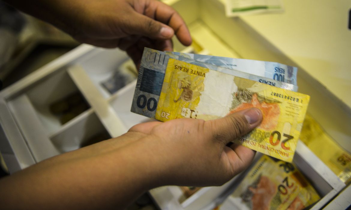 No momento, você está visualizando Negociações salariais superaram a inflação no primeiro semestre
