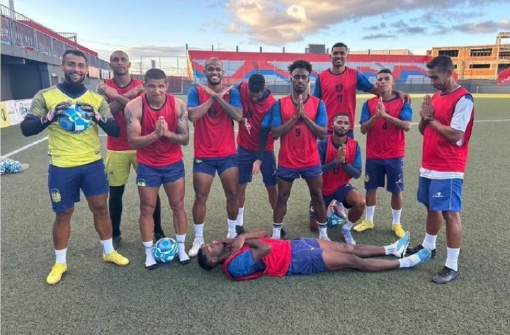 No momento, você está visualizando Nacional causa polêmica com ‘brincadeira’ após morte de Deon, do Bahia de Feira