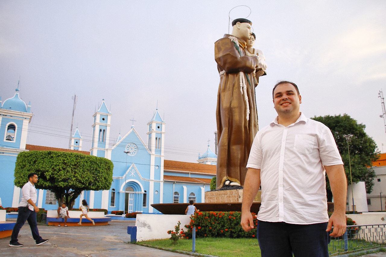 No momento, você está visualizando Leis de Roberto Cidade buscam proteger e fomentar a economia por meio da preservação dos patrimônios históricos do Amazonas