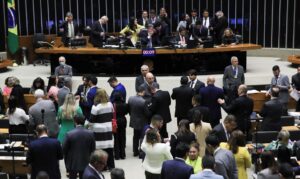 Leia mais sobre o artigo Câmara aprova urgência para proposta de desoneração da folha até 2027