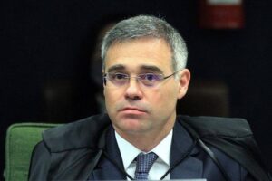 Leia mais sobre o artigo André Mendonça anula condenação de homem que teve casa invadida pela polícia com base em denúncia anônima