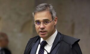 Leia mais sobre o artigo Em voto, Mendonça se declara apto a julgar marco de terras indígenas