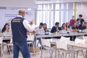 Leia mais sobre o artigo Prefeitura de Manaus e TRE-AM promovem treinamento para servidores que atuarão nas eleições para conselheiros tutelares