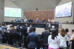 Leia mais sobre o artigo Deputados realizam votação e aprovam mais de 80 matérias na Aleam
