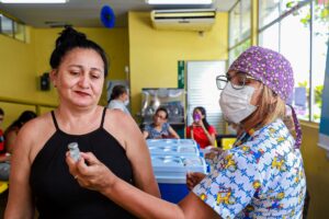 Leia mais sobre o artigo Nove pontos de vacinação da prefeitura serão disponibilizados para vacinação contra a Covid-19 neste sábado (26)