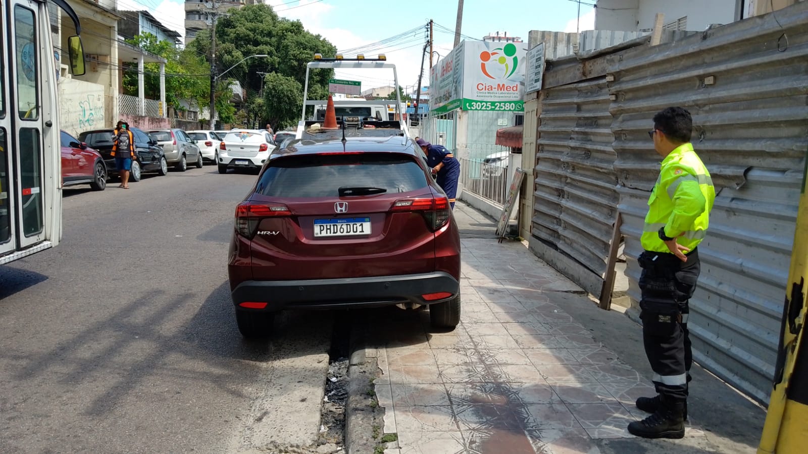 No momento, você está visualizando Prefeitura intensifica fiscalização no Centro para garantir corredores livres e coibir estacionamentos irregulares