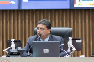 Leia mais sobre o artigo Projeto de Caio André que cria carnê do IPTU em braile avança na CMM